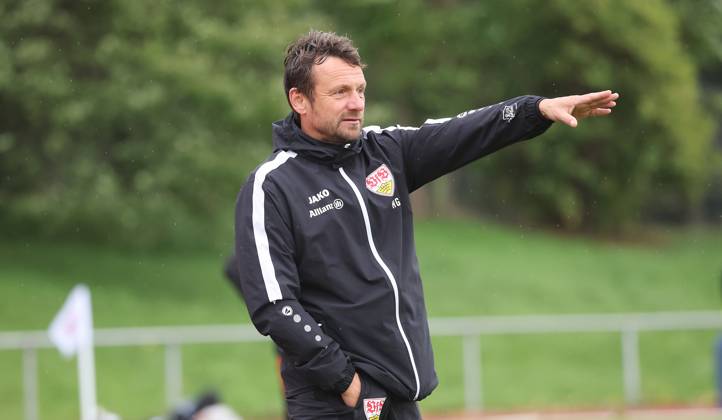 Stuttgart , Fußball 2. Bundesliga , VfB Stuttgart Frauen vs. FC Ingolstadt 04 , Trainer Heiko Gerber ( VfB )