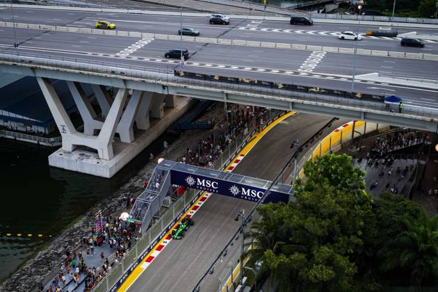 F1 - SINGAPORE GRAND PRIX 2025 27 HULKENBERG Nico (ger), Stake F1 Team Kick C45, action during the 2025 Formula 1 Singapore Grand Prix, 18th round of the 2025 FIA Formula One World Championship, WM, Weltmeisterschaft from October 3 to 5, 2025 on the Marina Bay Street Circuit, in Singapore - SingaporeSingapore Copyright: xFLORENTxGOODENx
