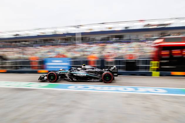 October 4, 2025, Singapore, Singapore: Andrea Kimi Antonelli of Italy and the Mercedes-AMG PETRONAS Formula One Team seen during the final practice at the F1 Grand Prix of Singapore at the Marina Bay Street Circuit. Singapore Singapore - ZUMAs197 20251004_aaa_s197_160 Copyright: xGeorgexHitchensx