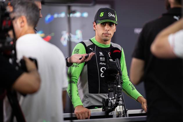 F1 - SINGAPORE GRAND PRIX 2025 BORTOLETO Gabriel (bra), Stake F1 Team Kick C45, portrait during the 2025 Formula 1 Singapore Grand Prix, 18th round of the 2025 FIA Formula One World Championship, WM, Weltmeisterschaft from October 3 to 5, 2025 on the Marina Bay Street Circuit, in Singapore - SingaporeSingapore Copyright: xDPPIx