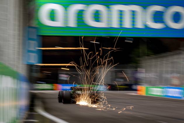 MARINA BAY, SINGAPORE: Nico Hulkenberg, racing for the Stake F1 Team team during the 2025 Formula 1 Singapore Grand Prix at the Marina Bay Street Circuit in Marina Bay, Singapore