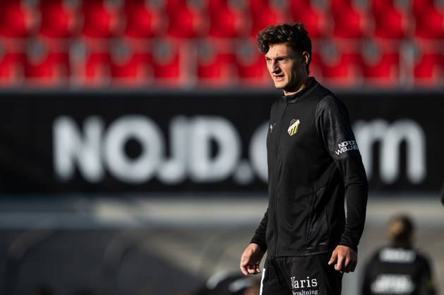 251005 Häckens Silas Andersen inför fotbollsmatchen i Allsvenskan mellan Brommapojkarna och Häcken den 5 oktober 2025 i Stockholm. Copyright: EMMAxWALLSKOG BB251005EW014
