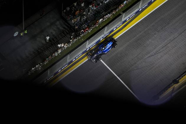 F1 - SINGAPORE GRAND PRIX 2025 23 ALBON Alexander (tha), Williams Racing FW47, action during the 2025 Formula 1 Singapore Grand Prix, 18th round of the 2025 FIA Formula One World Championship, WM, Weltmeisterschaft from October 3 to 5, 2025 on the Marina Bay Street Circuit, in Singapore - SingaporeSingapore Copyright: xXavixBonillax