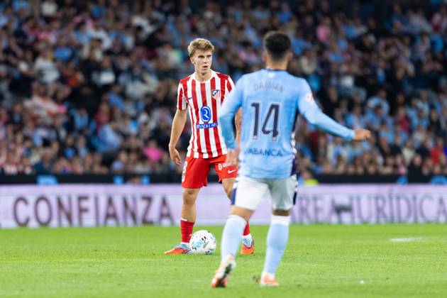 Real Club Celta de Vigo v Club Atletico de Madrid - LaLiga EA Sports VIGO, SPAIN - OCTOBER 5: Pablo Barrios of Atletico de Madrid in action during the LaLiga EA Sports match between Real Club Celta de Vigo and Club Atletico de Madrid at Estadio Abanca-Balaidos on October 5, 2025 in Vigo, Spain. (Photos by Diego Simon Photo Players Images Magara Press) Vigo Estadio Abanca-Balaidos Spain Copyright: xDiegoxSimonx