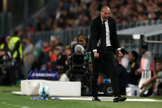 Juventus Fc - Ac Milan Massimiliano Allegri, head coach of Ac Milan yells during the Serie A match beetween Juventus Fc and Ac Milan at Allianz Stadium on October 5, 2025 in Turin, Italy . Torino Allianz Stadium Italy Copyright: xMarcoxCanonierox