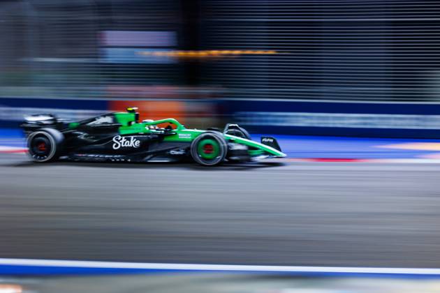 October 5, 2025, Singapore, Singapore: Gabriel Bortoleto of Brazil and the Kick Sauber Team during the F1 Grand Prix of Singapore at the Marina Bay Street Circuit. Singapore Singapore - ZUMAs197 20251005_aaa_s197_540 Copyright: xGeorgexHitchensx