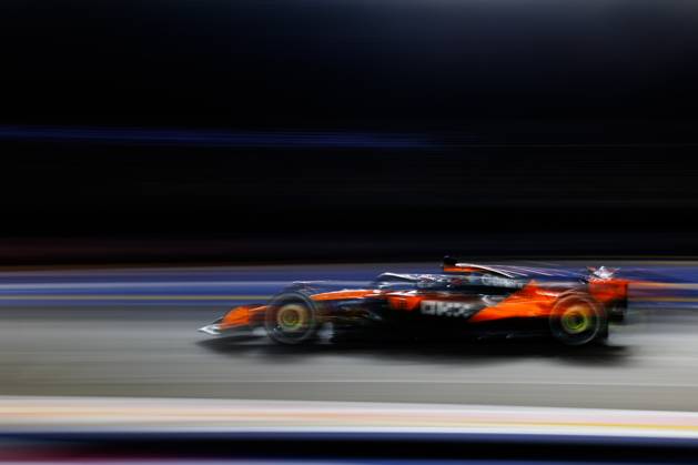 October 5, 2025, Singapore, Singapore: Oscar Piastri of Australia and the McLaren Formula 1 Team during the F1 Grand Prix of Singapore at the Marina Bay Street Circuit. Singapore Singapore - ZUMAs197 20251005_aaa_s197_543 Copyright: xGeorgexHitchensx