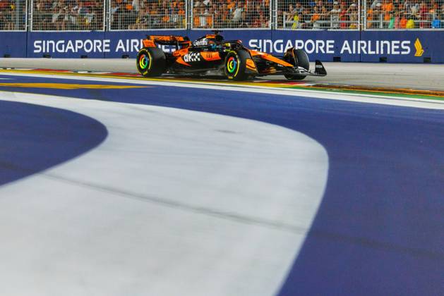 October 5, 2025, Singapore, Singapore: Oscar Piastri of Australia and the McLaren Formula 1 Team during the F1 Grand Prix of Singapore at the Marina Bay Street Circuit. Singapore Singapore - ZUMAs197 20251005_aaa_s197_529 Copyright: xGeorgexHitchensx