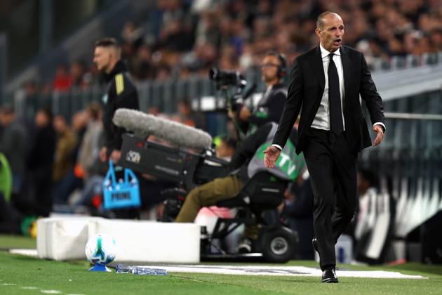 Juventus Fc - Ac Milan Massimiliano Allegri, head coach of Ac Milan gestures during the Serie A match beetween Juventus Fc and Ac Milan at Allianz Stadium on October 5, 2025 in Turin, Italy . Torino Allianz Stadium Italy Copyright: xMarcoxCanonierox