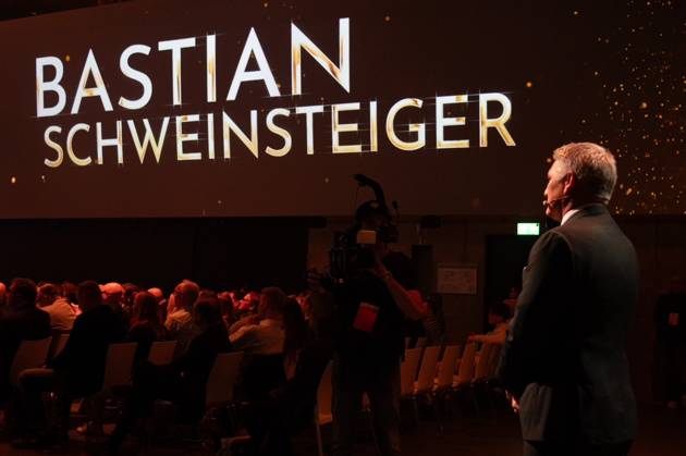 Dortmund am 6.Oktober 2025 HALL OF FAME-Preisverleihung 2025 im Deutschen Fußballmuseum v.,l., Bastian Schweinsteiger Copyright: JoaquimxFerreira