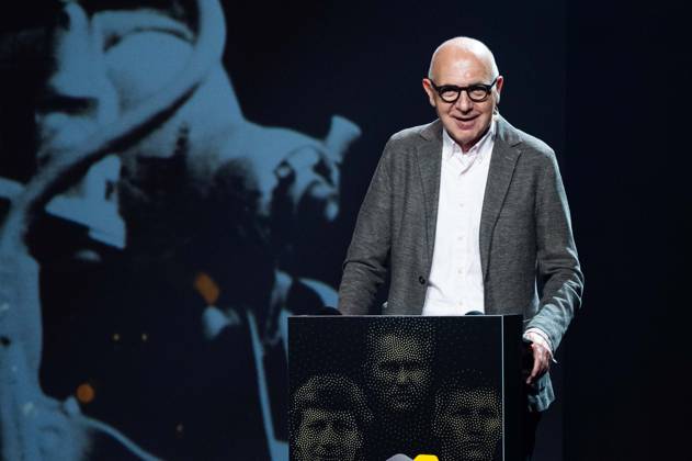 Bernd NEUENDORF, DFB-Praesident, haelt die Laudatio, Ehrung fuer Bert TRAUMANN (Posthum) HALL OF FAME-Preisverleihung 2025 am 06.10.2025 im Deutschen Fussball-Museum in Dortmund Deutschland. Â