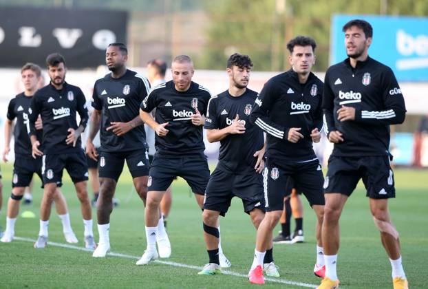 Besiktas training session ahead of UEFA Europa League match against Portugal s Rio Ave ISTANBUL, TURKEY - SEPTEMBER 23: Oguzhan Ozyakup (2nd R) and Gokhan Tore (4th L) of Besiktas attend a training session ahead of the UEFA Europa League 3rd qualifying round match against Portugal s Rio Ave at Besiktas Nevzat Demir Facilities in Istanbul, Turkey on September 23, 2020. Istanbul Turkey. Editorial use only. Please get in touch for any other usage.  Copyright: x2025xAnadoluxEmrahxYorulmazx