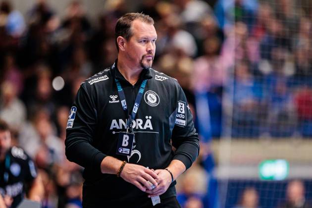Misha Kaufmann (TVB Stuttgart, Trainer) GER, TBV Lemgo Lippe vs. TVB Stuttgart, Handball, 1. Bundesliga, 8. Spieltag, Spielzeit 2025 2026, 12.10.2025 GER, TBV Lemgo Lippe vs. TVB Stuttgart, Handball, 1. Bundesliga, 8. Spieltag, Spielzeit 2025 2026, 12.10.2025 Lemgo Copyright: xEibner-Pressefoto JanxRollingerx EP_JSK