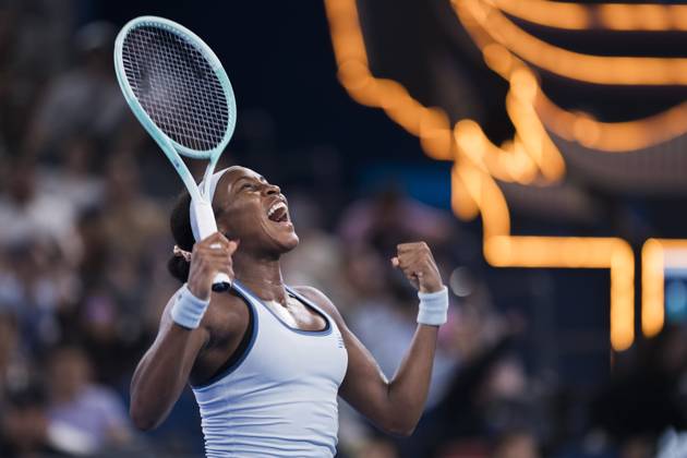 (251012) -- WUHAN, Oct. 12, 2025 -- Coco Gauff celebrates victory after the women s singles final between Jessica Pegula of the United States and Coco Gauff of the United States at the 2025 Wuhan Open tennis tournament in Wuhan, central China s Hubei Province, Oct. 12, 2025. ) (SP)CHINA-WUHAN-TENNIS-WUHAN OPEN-WOMEN S SINGLES (CN) WuxZhizun 