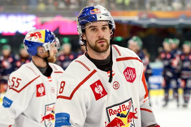 Ice hockey, Eishockey - CHL, EC RBS vs Berlin SALZBURG,AUSTRIA,15.OCT.25 - ICE HOCKEY - CHL, Champions Hockey League, group stage, EC Red Bull Salzburg vs Eisbaeren Berlin. Image shows Connor Corcoran (EC RBS).  GEPAxpictures xMathiasxMandl