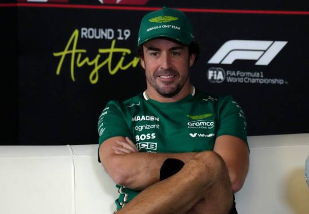 16.10.2025, Circuit of The Americas, Austin, FORMULA 1 MSC CRUISES UNITED STATES GRAND PRIX 2025 , im Bild Fernando Alonso (ESP), Aston Martin Aramco Cognizant Formula One Team (Photo by Hasan Bratic DeFodi Images) 16 10 2025, Circuit of The Americas, Austin, FORMULA 1 MSC CRUISES UNITED STATES GRAND PRIX 2025 , in the picture Fernando Alonso ESP , Aston Martin Aramco Cognizant Formula One Team Photo by Hasan Bratic DeFodi Images