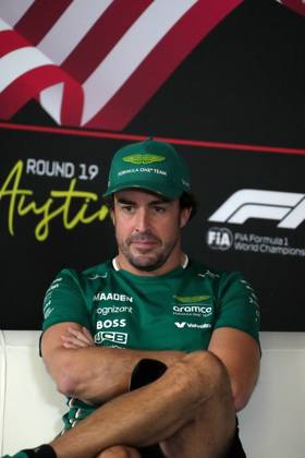 16.10.2025, Circuit of The Americas, Austin, FORMULA 1 MSC CRUISES UNITED STATES GRAND PRIX 2025 , im Bild Fernando Alonso (ESP), Aston Martin Aramco Cognizant Formula One Team (Photo by Hasan Bratic DeFodi Images) 16 10 2025, Circuit of The Americas, Austin, FORMULA 1 MSC CRUISES UNITED STATES GRAND PRIX 2025 , in the picture Fernando Alonso ESP , Aston Martin Aramco Cognizant Formula One Team Photo by Hasan Bratic DeFodi Images