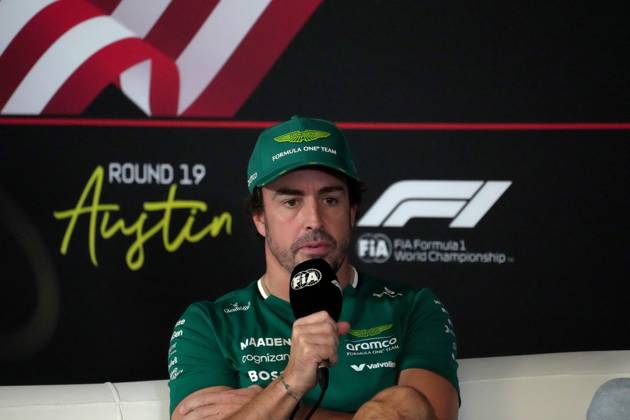 16.10.2025, Circuit of The Americas, Austin, FORMULA 1 MSC CRUISES UNITED STATES GRAND PRIX 2025 , im Bild Fernando Alonso (ESP), Aston Martin Aramco Cognizant Formula One Team (Photo by Hasan Bratic DeFodi Images) 16 10 2025, Circuit of The Americas, Austin, FORMULA 1 MSC CRUISES UNITED STATES GRAND PRIX 2025 , in the picture Fernando Alonso ESP , Aston Martin Aramco Cognizant Formula One Team Photo by Hasan Bratic DeFodi Images