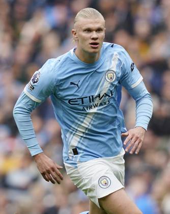 Manchester, England, 18th October 2025. Erling Haaland of Manchester City during the Manchester City vs Everton Premier League match at the Etihad Stadium, Manchester. Picture credit should read: Andrew Yates Sportimage EDITORIAL USE ONLY. No use with unauthorised audio, video, data, fixture lists, club league logos or live services. Online in-match use limited to 120 images, no video emulation. No use in betting, games or single club league player publications. SPI_041_AY_MAN_CITY_EVERTON SPI-4220-0038