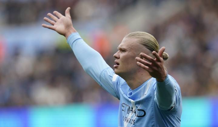Manchester, England, 18th October 2025. Erling Haaland of Manchester City during the Manchester City vs Everton Premier League match at the Etihad Stadium, Manchester. Picture credit should read: Andrew Yates Sportimage EDITORIAL USE ONLY. No use with unauthorised audio, video, data, fixture lists, club league logos or live services. Online in-match use limited to 120 images, no video emulation. No use in betting, games or single club league player publications. SPI_051_AY_MAN_CITY_EVERTON SPI-4220-0041