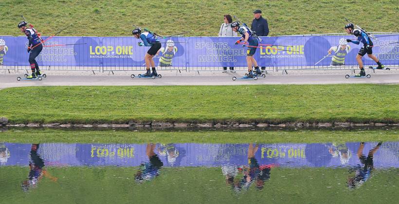 BIATHLON - Loop One Opening Festival MUNICH,GERMANY,19.OCT.25 - BIATHLON - Loop One Opening Festival. Image shows athletes and spectators.  GEPAxpictures xThomasxBachun