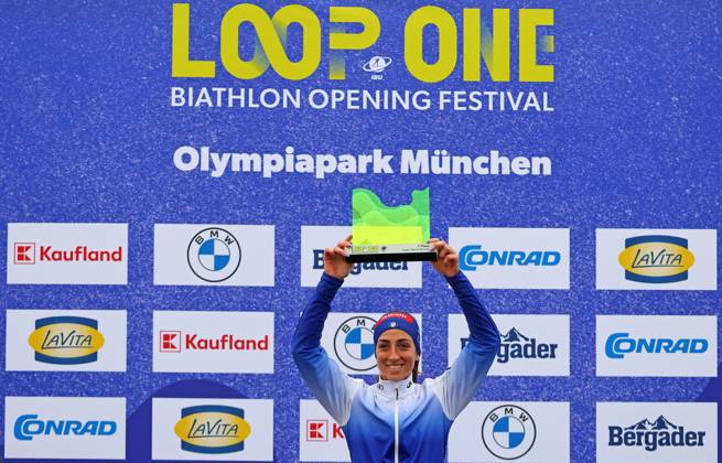 BIATHLON - Loop One Opening Festival MUNICH,GERMANY,19.OCT.25 - BIATHLON - Loop One Opening Festival. Image shows the rejoicing of Lisa Vittozzi (ITA).  GEPAxpictures xThomasxBachun