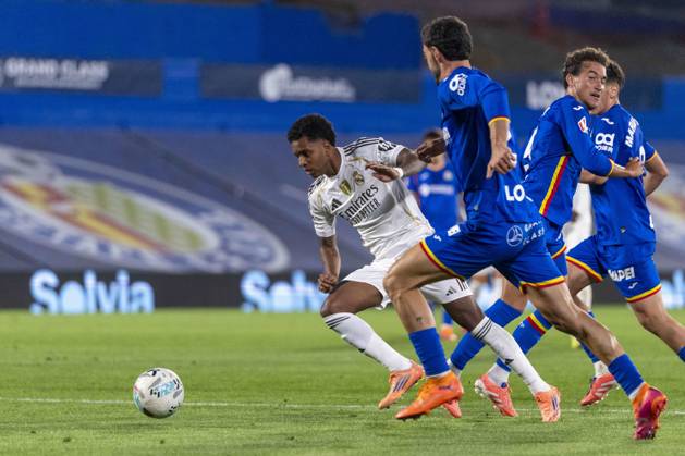 October 20, 2025, Madrid, Madrid, Spain: RODRYGO GOES of Real Madrid CF during the match belonging to the 25 26 season of La Liga EA soccer â€oe GETAFE CF vs. REAL MADRID CF †held on October 19, 2025, at the Coliseum Stadiumo, Madrid, Spain. Madrid Spain - ZUMAc312 20251020_zsp_c312_197 Copyright: xOscarxManuelxSanchezx