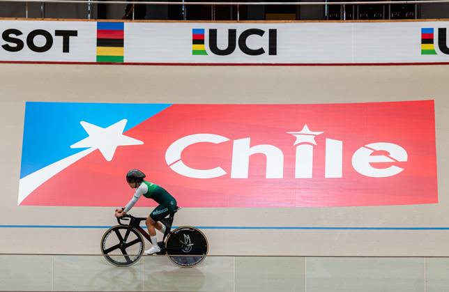 2025 Tissot UCI Track World Championships Picture by Alex Whitehead SWpix.com - 20 10 2025 - Cycling - 2025 Tissot UCI Track World Championships - Velodromo Penalolà n, Santiago, Chile - Training - Antonieta Gaxiola Gonzalez of Mexico. Santiago Velodromo Parque Penalolà n Chile Copyright: x xSWpix.comx(t axPhotographyxHubxLtd)xAlexxWhitehead SWpix.comx SWP-3030-10346