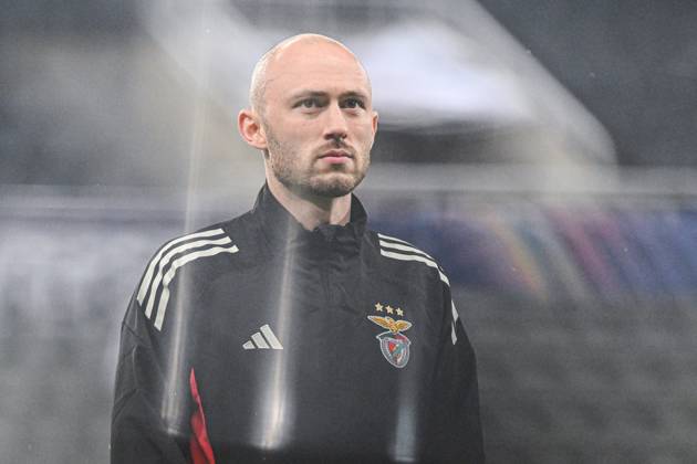 Newcastle United v Benfica UEFA Champions League Fredrik Aursnes of Benfica arrives during the UEFA Champions League match at St. James s Park, Newcastle UK Newspapers OUT Copyright: xJamiexJohnstonx FIL-22383-0044