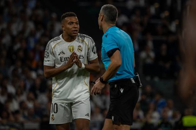 October 22, 2025, Madrid, Spain: Kylian MbappÃ , Real Madrid in action during the UEFA Champions League match between Real Madrid and Juventus at the Santiago Bernabeu Stadium. Final score: Real Madrid 1 Juventus 0 Madrid Spain - ZUMAs197 20251022_aaa_s197_841 Copyright: xDavidxCanalesx