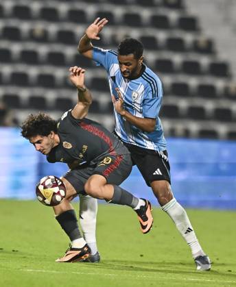 AL WAKRAH SC V AL RAYYAN SC-DOHA BANK STARS LEAGUE QATAR Almahdi Ali Mukhtar (R) of Al-Wakrah SC and Ahmed Alaaeildin Abdelmotaal of Al Rayyan SC in action during the Doha Bank Stars League Qatar match between Al Wakrah SC and Al Rayyan SC at Saoud Bin Abdulrahman Stadium in Doha, Qatar, on October 26, 2025. DOHA Qatar Copyright: xNOUSHADx