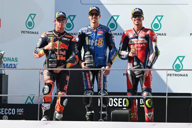 Races of Petronas Grand Prix of Malaysia of MotoGP at Sepang Circuit. October 26 2025 In picture: Alex Marquez , Pedro Acosta and Joan Mir Carreras del Gran Premio de MotoGP de Malasia en el Circuito Internacional de Sepang. 26 de Octubre de 2025 POOL MotoGP.com Cordon Press Images will be for editorial use only. Mandatory credit: MotoGP.com Cordon Press Cordon Press