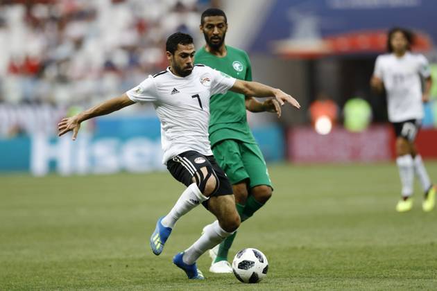 Saudi Arabia v Egypt : Group A - 2018 FIFA World Cup, WM, Weltmeisterschaft, Fussball Russia VOLGOGRAD, RUSSIA - JUNE 25 : Ahmed Fathi (L) of Egypt in action during the 2018 FIFA World Cup Russia Group A match between Saudi Arabia and Egypt at the Volgograd Arena in Volgograd, Russia on June 25, 2018. Volgograd Rusya. Editorial use only. Please get in touch for any other usage.  Copyright: x2025xAnadoluxGökhanxBalcÄ±x