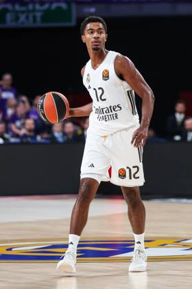 October 21, 2025, Madrid, Madrid, SPAIN: Theo Maledon of Real Madrid in action during the Turkish Airlines EuroLeague Regular Season Round 8 match between Real Madrid and Fenerbahce Beko Istanbul at Movistar Arena on October 30, 2025 in Madrid, Spain. Madrid SPAIN - ZUMAa181 20251021_zaa_a181_458 Copyright: xIrinaxR.xHipolitox