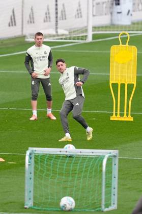 October 31, 2025, Valdebebas, Madrid, Spain: Federico Valverde during the training day of Real Madrid ahead the Spanish League, LaLiga EA Sports, football match against Valencia CF at Ciudad Deportiva Real Madrid on October 31, 2025, in Valdebebas, Madrid, Spain. Valdebebas Spain - ZUMAa181 20251031_zaa_a181_026 Copyright: xDennisxAgyemanx