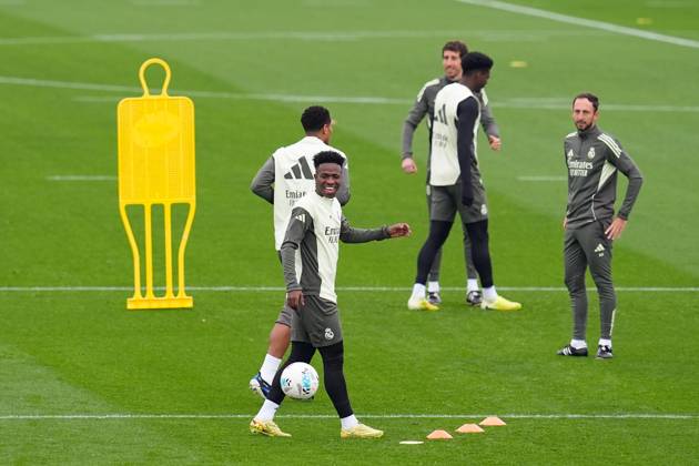 October 31, 2025, Valdebebas, Madrid, Spain: Vinicius Junior reacts during the training day of Real Madrid ahead the Spanish League, LaLiga EA Sports, football match against Valencia CF at Ciudad Deportiva Real Madrid on October 31, 2025, in Valdebebas, Madrid, Spain. Valdebebas Spain - ZUMAa181 20251031_zaa_a181_043 Copyright: xDennisxAgyemanx