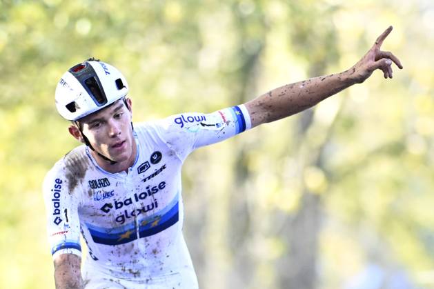 Belgian Thibau Nys celebrates after winning the men elite race of the Koppenbergcross, the first race (out of eight) of the X2O Badkamers trophy cyclocross competition, in Melden, Oudenaarde, on Saturday 01 November 2025. JASPERxJACOBS x138624797x