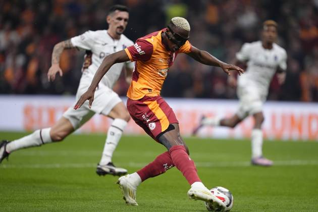 Galatasaray v Trabzonspor Turkish Super League Victor James Osimhen of Galatasaray SK is seen in action during the Turkish Super League match between Galatasaray and Trabzonspor at the Rems Park Stadium on November 1, 2025 in Istanbul, Turkey. (Photo by Gokhan Taner Middle East Images) Istanbul Istanbul Türkiye Copyright: xGokhanxTanerx