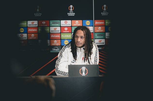 FC Midtjylland press conference, PK, Pressekonferenz - Europa League Herning, Denmark - November 5: Head coahc Mike Tullberg and Kevin Mbabu during FC Midtjylland press conference ahead of the match against Glasgow Celtic in UEFA Europa League at MCH Arena Herning MCH Arena Denmark Copyright: xDANIELxSTENTZx