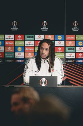 FC Midtjylland press conference, PK, Pressekonferenz - Europa League Herning, Denmark - November 5: Head coahc Mike Tullberg and Kevin Mbabu during FC Midtjylland press conference ahead of the match against Glasgow Celtic in UEFA Europa League at MCH Arena Herning MCH Arena Denmark Copyright: xDANIELxSTENTZx
