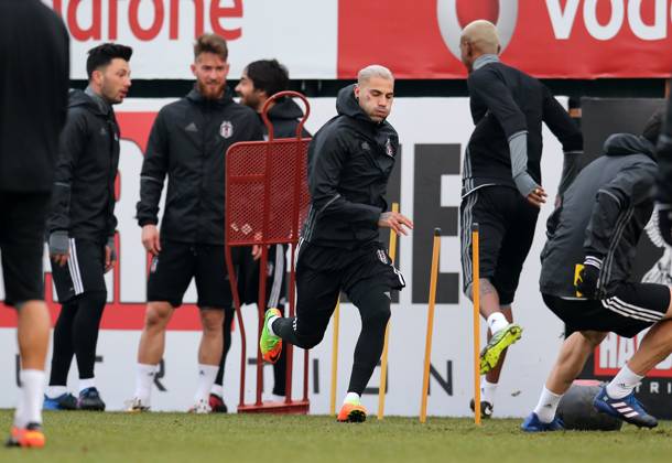 Besiktas training session ahead of UEFA Europa League match ISTANBUL, TURKEY - FEBRUARY 22: Querasma (C) of Besiktas attends a training session ahead of UEFA Europa League Round of 32 match between Besiktas and Hapoel Beer-Sheva at Nevzat Demir Facilities in Istanbul, Turkey on February 22, 2017. Istanbul Turkey. Editorial use only. Please get in touch for any other usage.  Copyright: x2025xAnadoluxMetinxPalax