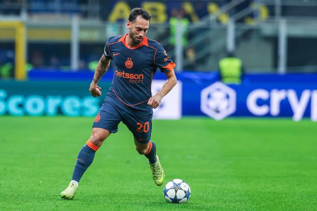 Hakan Calhanoglu of FC Internazionale seen in action during UEFA Champions League 2025 26 League Phase - Matchday 4 football match between FC Internazionale and FC Kairat Almaty at San Siro Stadium in Milan Italy on 05 November 2025. Milan Stadio Giuseppe Meazza Milan Italy Copyright: xEPhotopressx SP24-1283-148