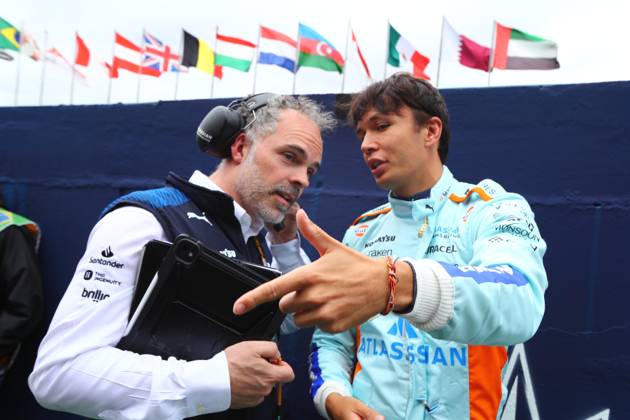 08.11.2025, Autodromo Jose Carlos Pace, Interlagos, Formula 1 MSC Cruises Grande Premio de Sao Paulo 2025 , im Bild Alexander Albon (GBR), Atlassian Williams Racing (Photo by Hasan Bratic DeFodi Images) 08 11 2025, Autodromo Jose Carlos Pace, Interlagos, Formula 1 MSC Cruises Grande Premio de Sao Paulo 2025 , in the picture Alexander Albon GBR , Atlassian Williams Racing Photo by Hasan Bratic DeFodi Images