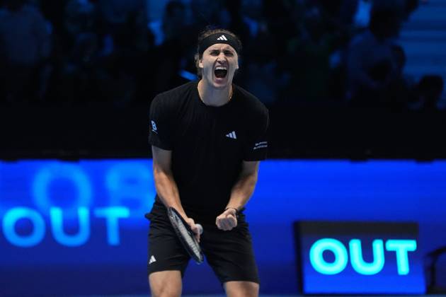 TENNIS - Internazionali di Tennis - Nitto ATP, Tennis Herren Finals 2025 Alexander Zverev (Germany) celebrates the victory in the match againts Ben Shelton (USA) during Nitto ATP Finals 2025, International Tennis match in Turin, Italy, November 09 2025 Turin Italy Copyright: xIPAxSport ABACAx