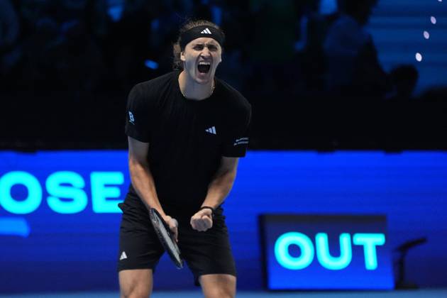 TENNIS - Internazionali di Tennis - Nitto ATP, Tennis Herren Finals 2025 Alexander Zverev (Germany) celebrates the victory in the match againts Ben Shelton (USA) during Nitto ATP Finals 2025, International Tennis match in Turin, Italy, November 09 2025 Turin Italy Copyright: xIPAxSport ABACAx
