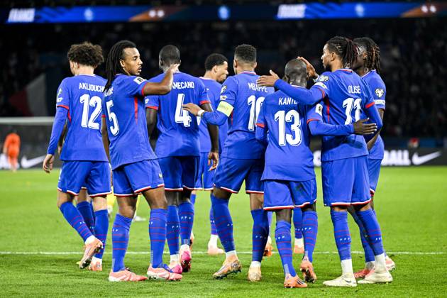 France Ukraine Jules Kounde Kylian Mbappe and French Team in group celebrating a goal during the FIFA World Cup, WM, Weltmeisterschaft, Fussball 2026, Qualifiers, Group D football match between France and Ukraine on November 13, 2025 at Parc des Princes stadium in Paris, France. Photo by Victor Joly ABACAPRESS.COM Paris France Copyright: xJolyxVictor ABACAx