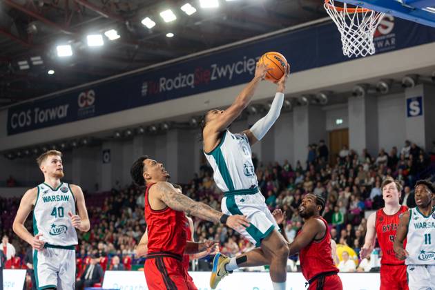 Legia Warszawa - Vilniaus Rytas 18.11.2025 basketball , Warsaw, Basketball Champions League BCL (koszykowka, Liga Mistrzow), game match Legia Warszawa - Vilniaus Rytas ( Vilnius ) image shows: Jayvon Graves (C) photo Katarzyna Plewczynska Fotostyk Copyright: xKatarzynaxPlewczynskax 20251118FCTKP111