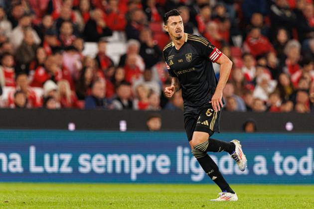 Jose Fonte seen during Liga Portugal game between SL Benfica and Casa Pia AC (Maciej Rogowski Ball Raw Images) Lisbon Estadio Da Luz Portugal Copyright: xMaciejxRogowskix maciejrogowski_slbenfica_casapia_2526-122