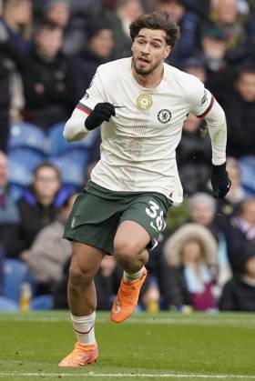 Burnley, England, 22nd November 2025. Marc Guiu of Chelsea during the Burnley vs Chelsea Premier League match at Turf Moor, Burnley. Picture credit should read: Andrew Yates Sportimage EDITORIAL USE ONLY. No use with unauthorised audio, video, data, fixture lists, club league logos or live services. Online in-match use limited to 120 images, no video emulation. No use in betting, games or single club league player publications. SPI_083_AY_BURNLEY_CHELSEA SPI-4301-0087