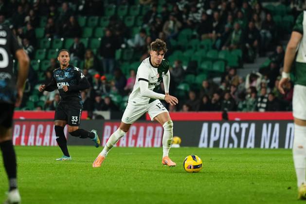 Taca de Portugal - Sporting CP v AC Marinhense (Foto: Joao Alvarinhas Avant Sports) Georgios Vagiannidis do Sporting CP durante a partida entre o Sporting CP e o AC Marinhense, a contar para a Taca de Portugal no Estadio Jose Alvalade - Novembro 22, 2025 - Lisboa, Portugal. (Foto: Joao Alvarinhas Avant Sports) Lisboa Estadio Jose Alvalade Portugal Copyright: xJoaoxAlvarinhas AvantxSportsx
